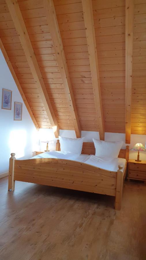 Landgasthof Zum Dorfkrug Häusern Extérieur photo