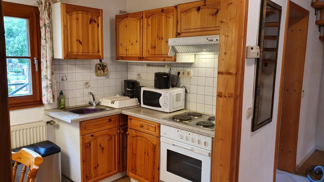 Landgasthof Zum Dorfkrug Häusern Extérieur photo