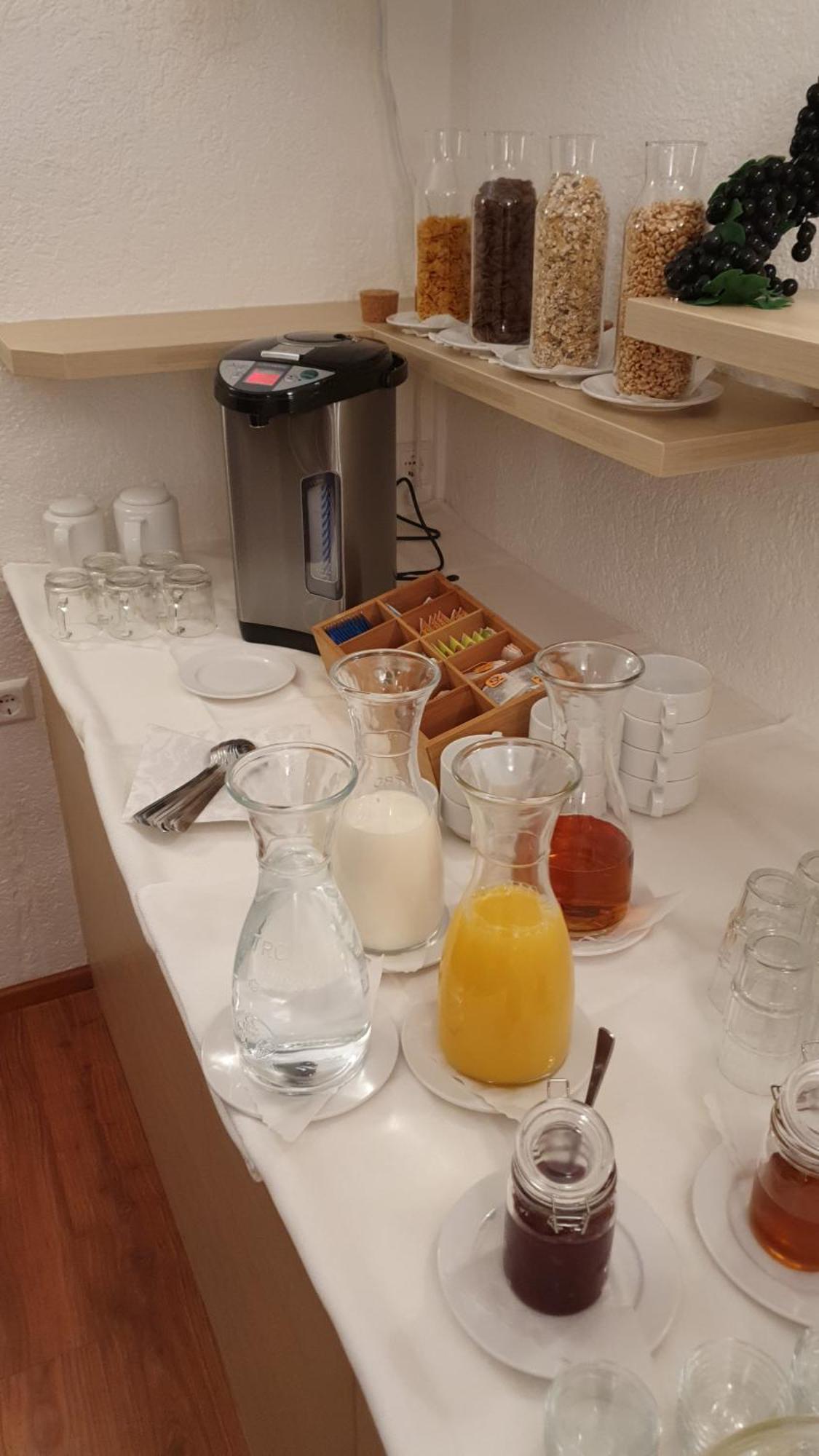 Landgasthof Zum Dorfkrug Häusern Extérieur photo